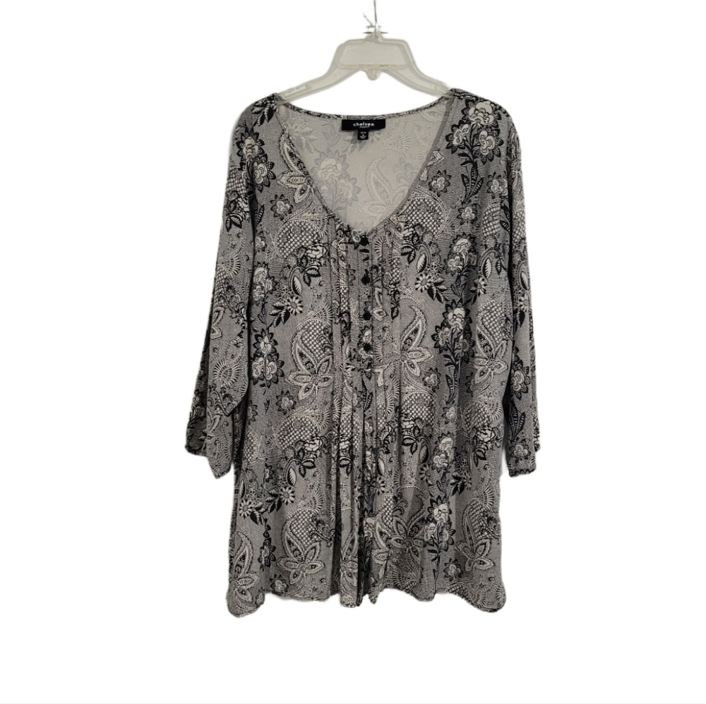 Chelsea Studio   Women's 22/24 (1X)   Top   Black & White